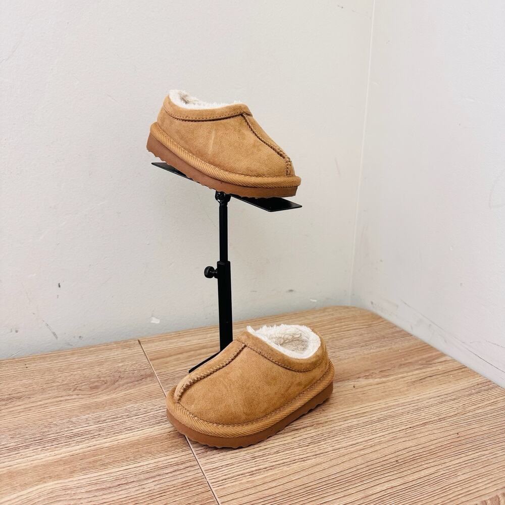 Cat And Jack Tan Fur Lined Toddler Slippers Girls Size 5